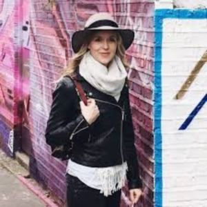 Meet your Posher, Lisa